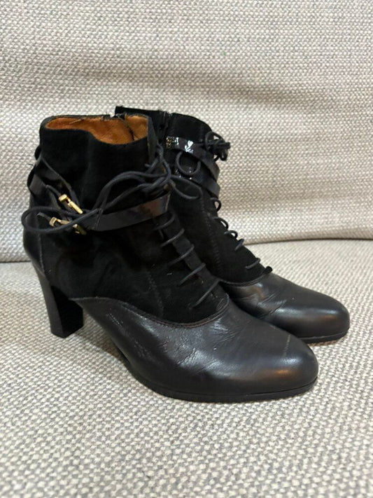 ?? Hispanitas Lace-Up Ankle Boots – Leather & Suede (Made in Spain, Size 39)