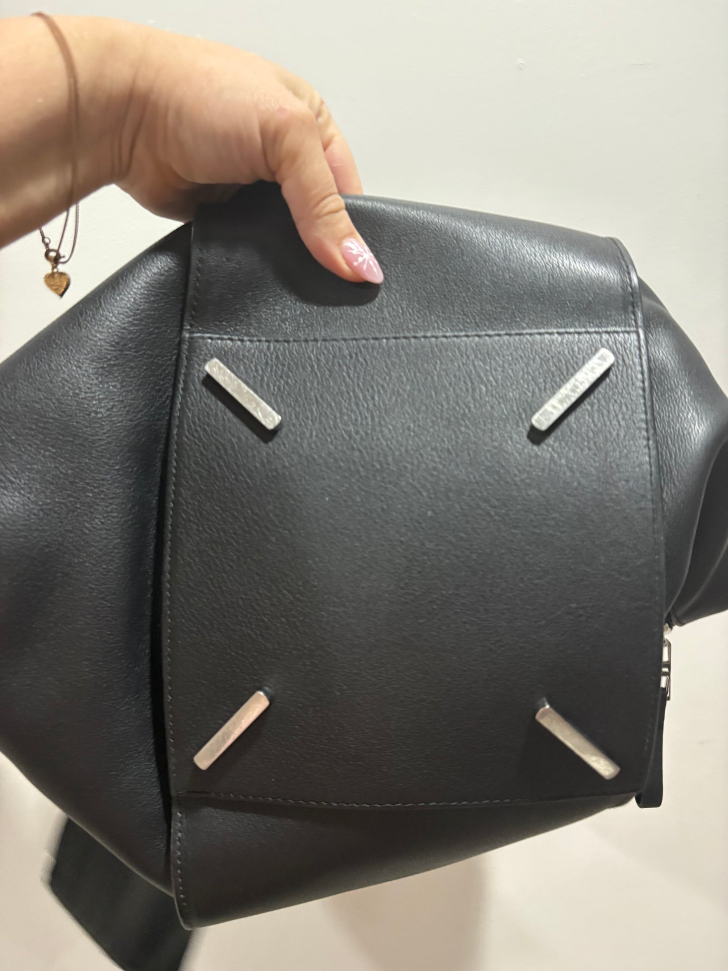 LOEWE HAMMOCK BAG – BLACK