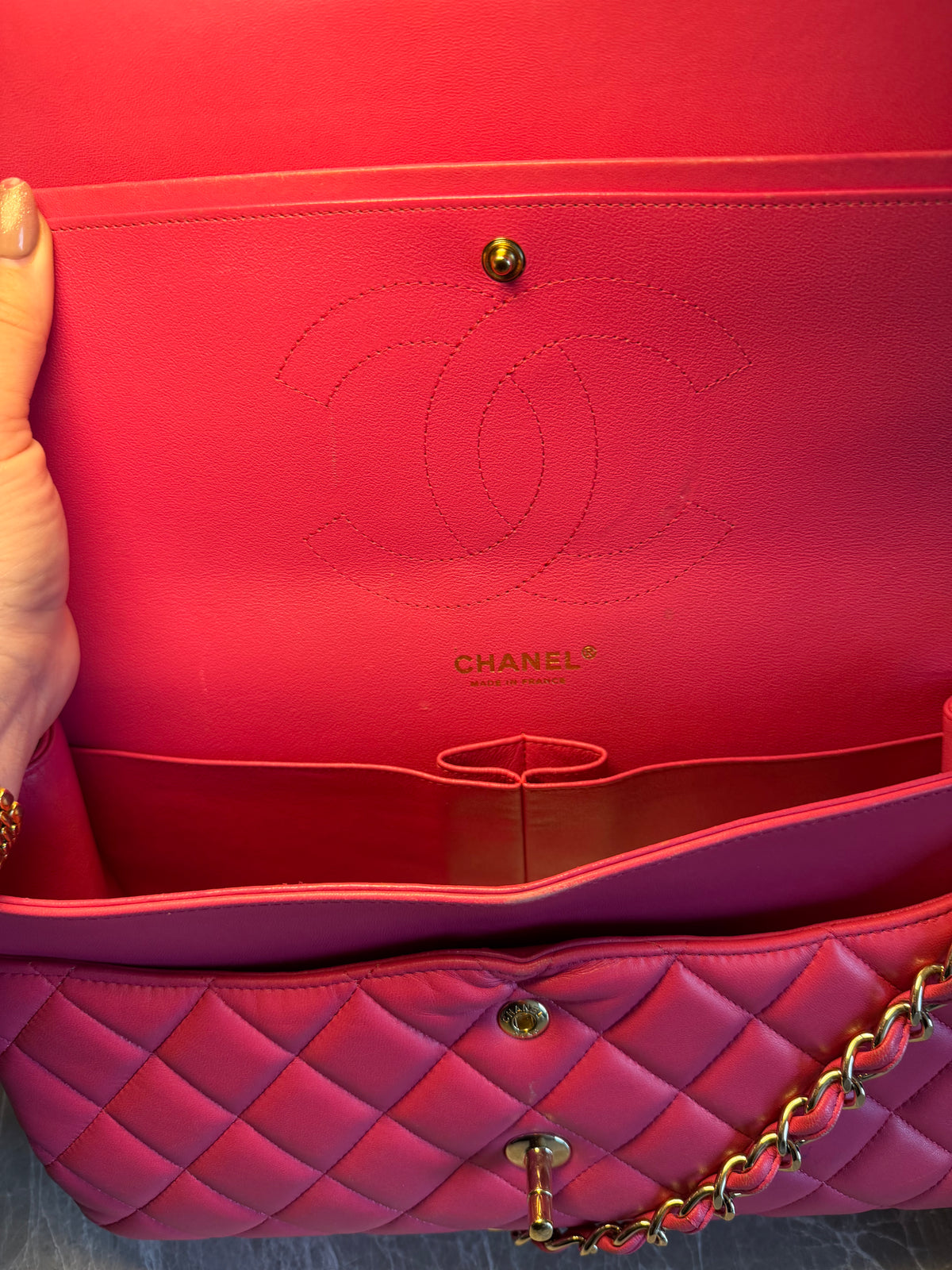 CHANEL 2015–16 Hot Pink Lambskin Jumbo Classic Double Flap Bag – Gold Hardware