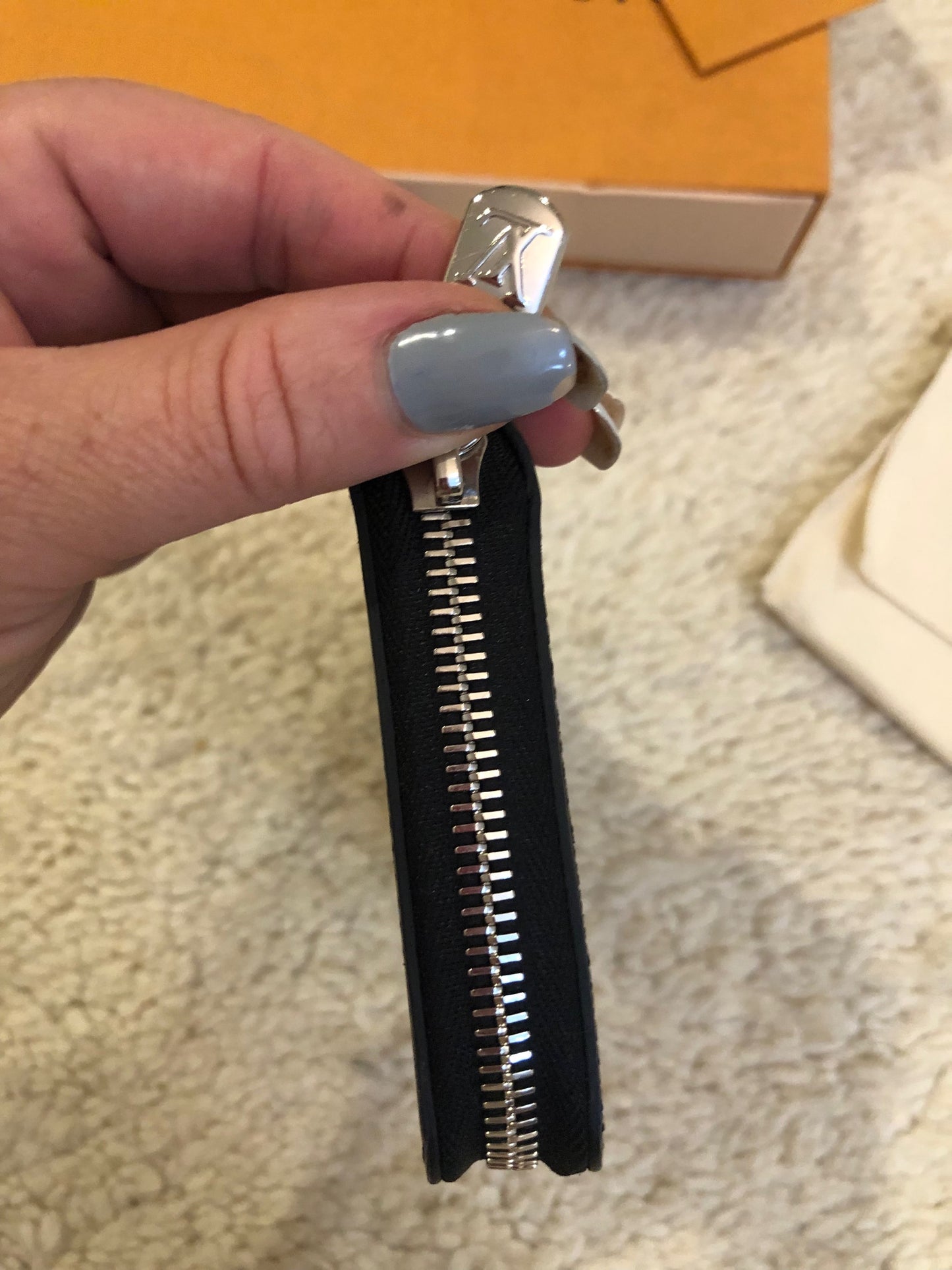 Louis Vuitton Epi zippy wallet image 6