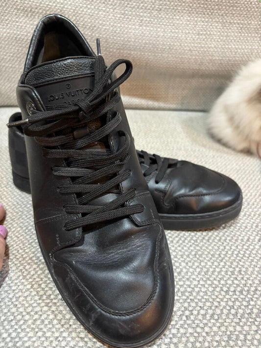 Louis Vuitton Damier Black Leather Sneakers – EU 40