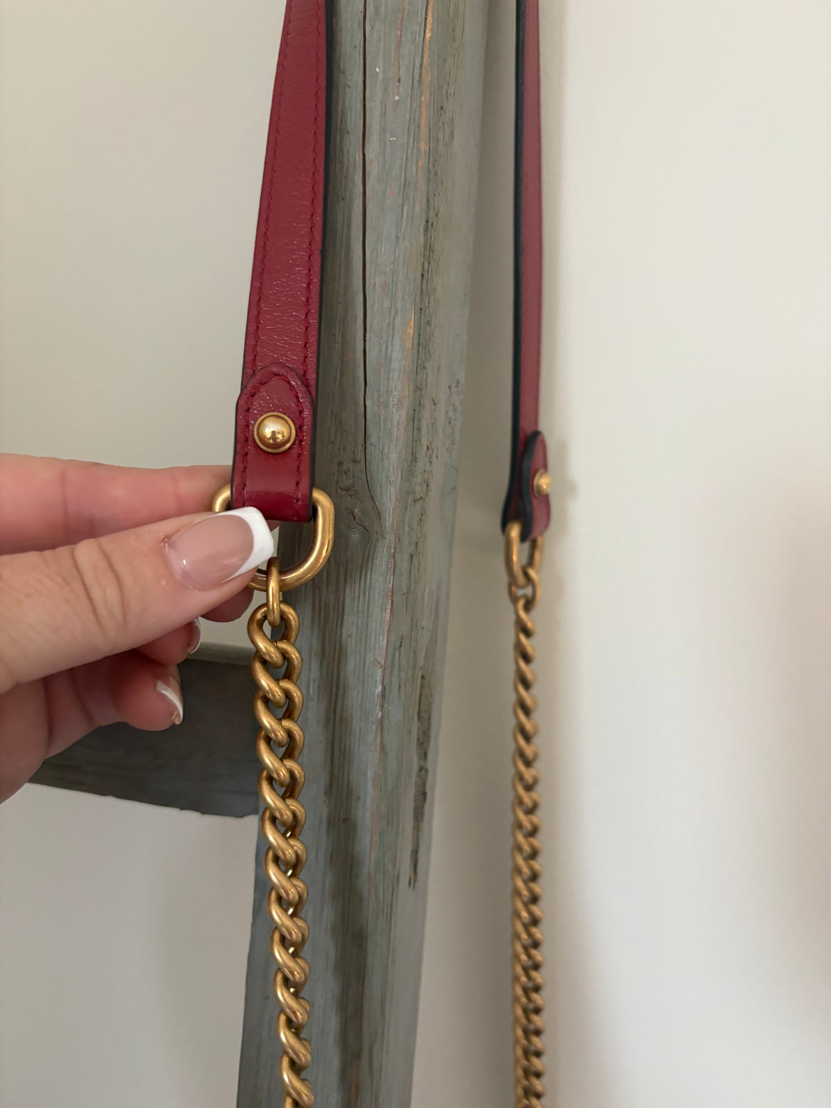 GUCCI GG Marmont Round Mini Shoulder Bag – Black