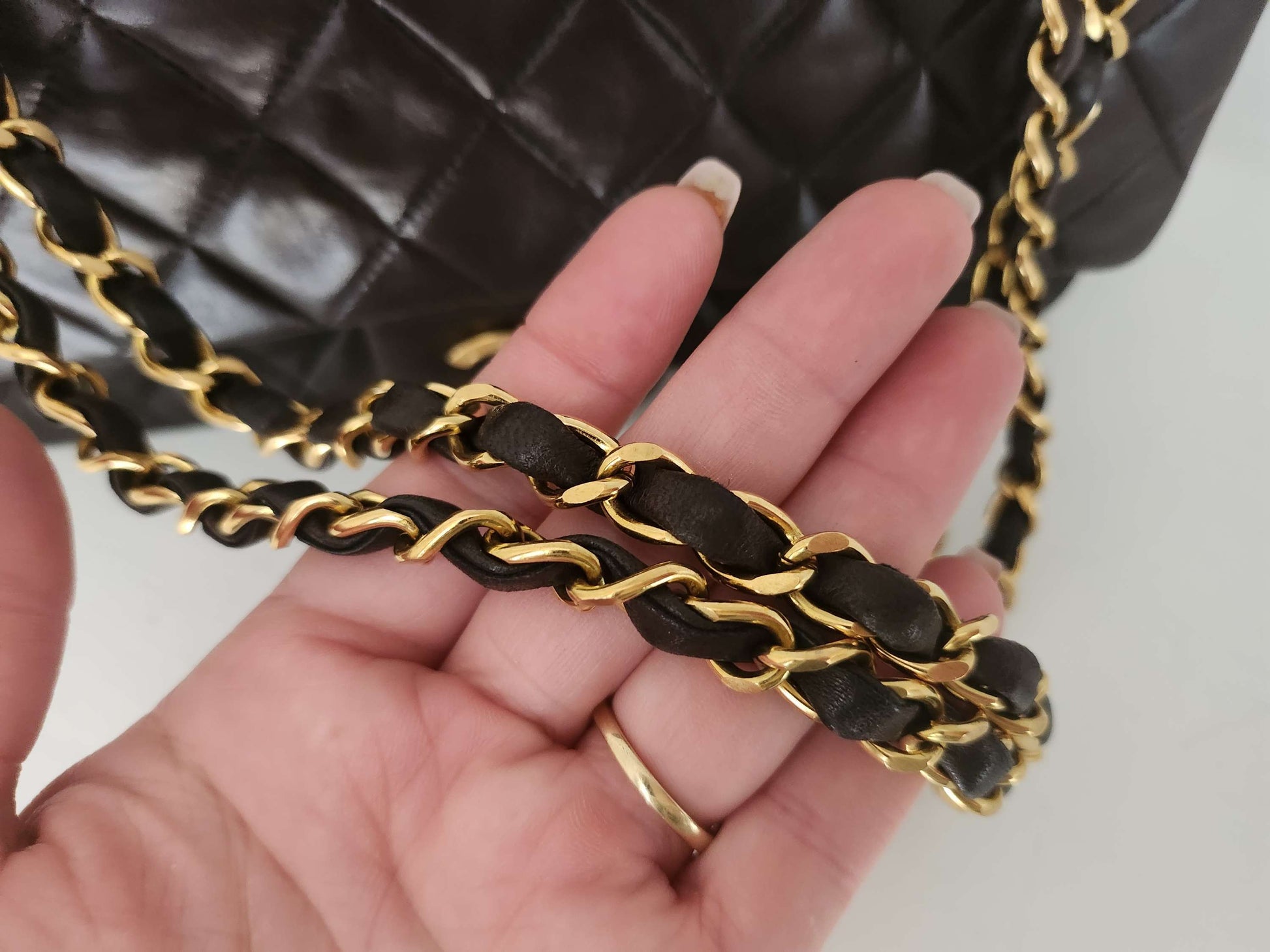 Chanel Classic Medium Flap Bag image 3