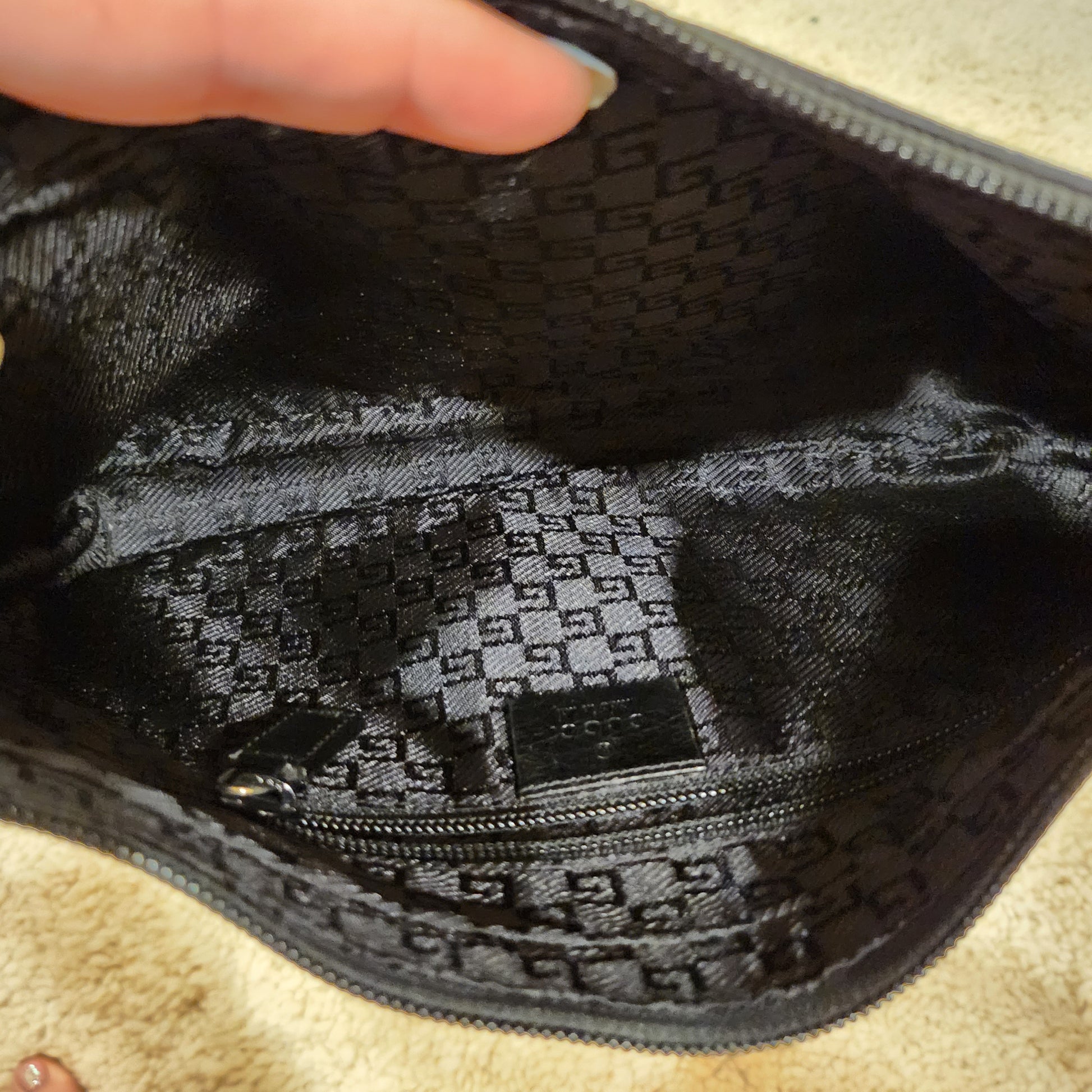 Gucci Nylon GHW crossbody bag  image 7