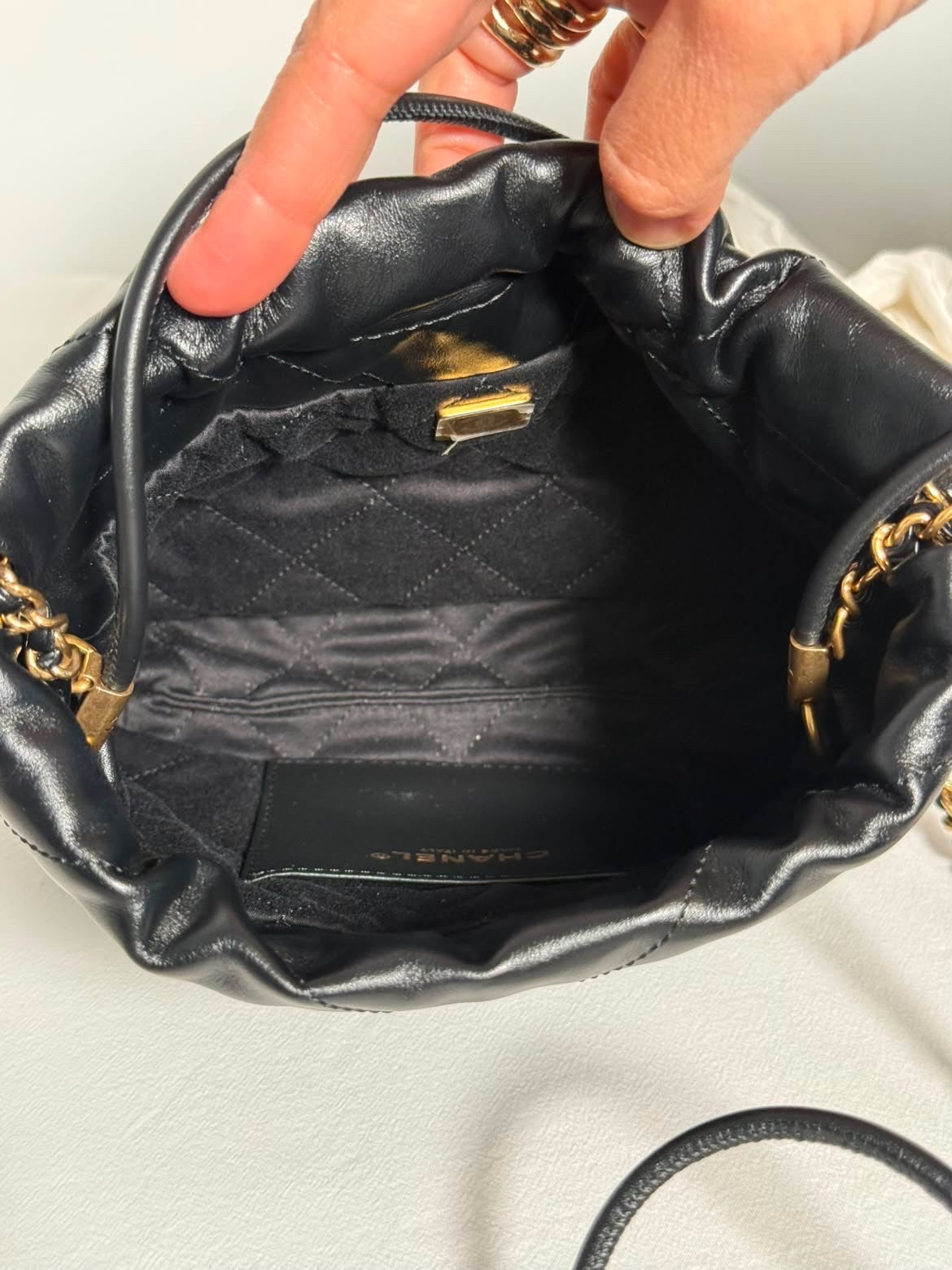CHANEL 22 Mini Handbag – Black & Gold