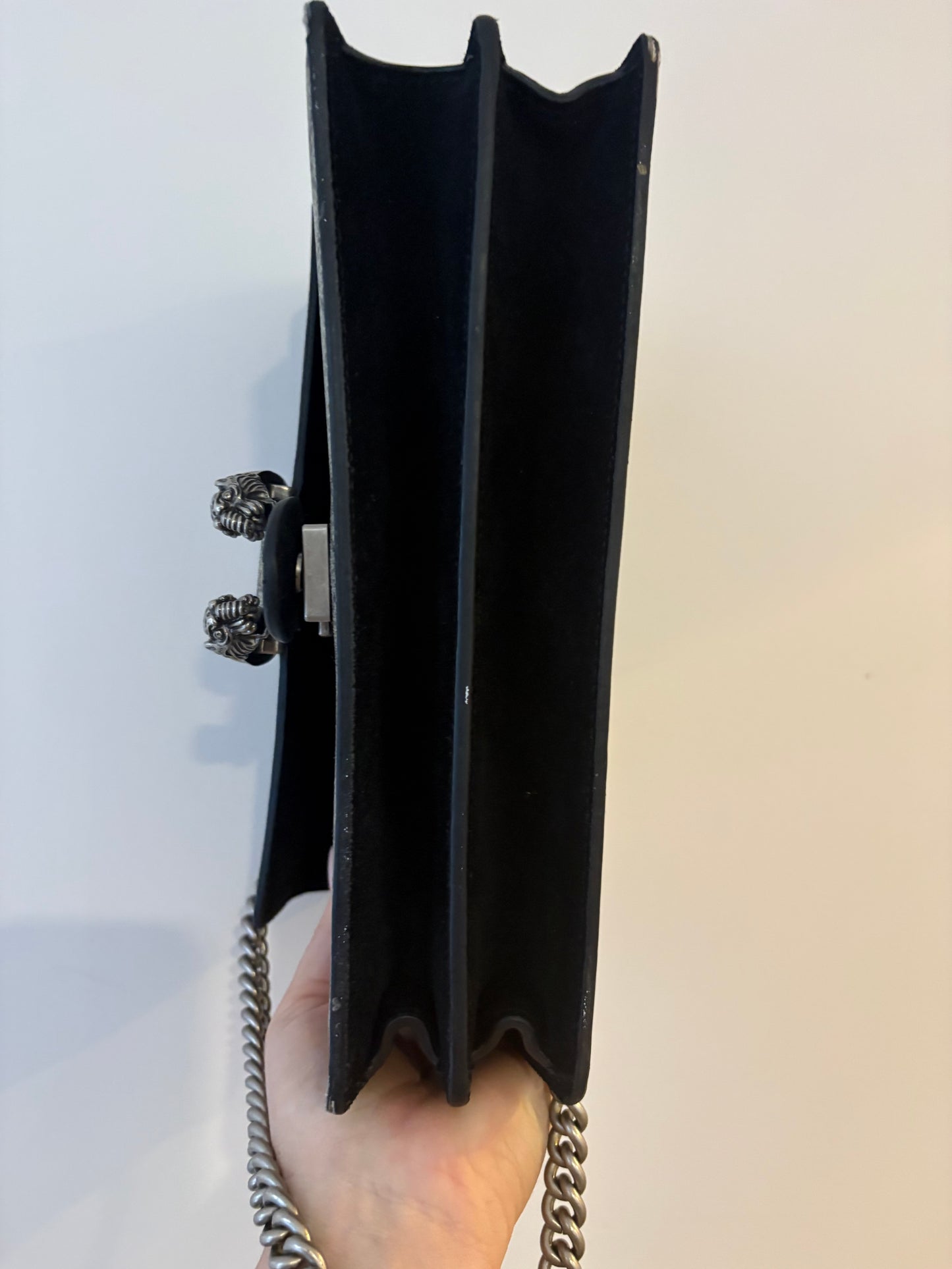 Gucci Dionysus GG Supreme Shoulder Bag – Medium