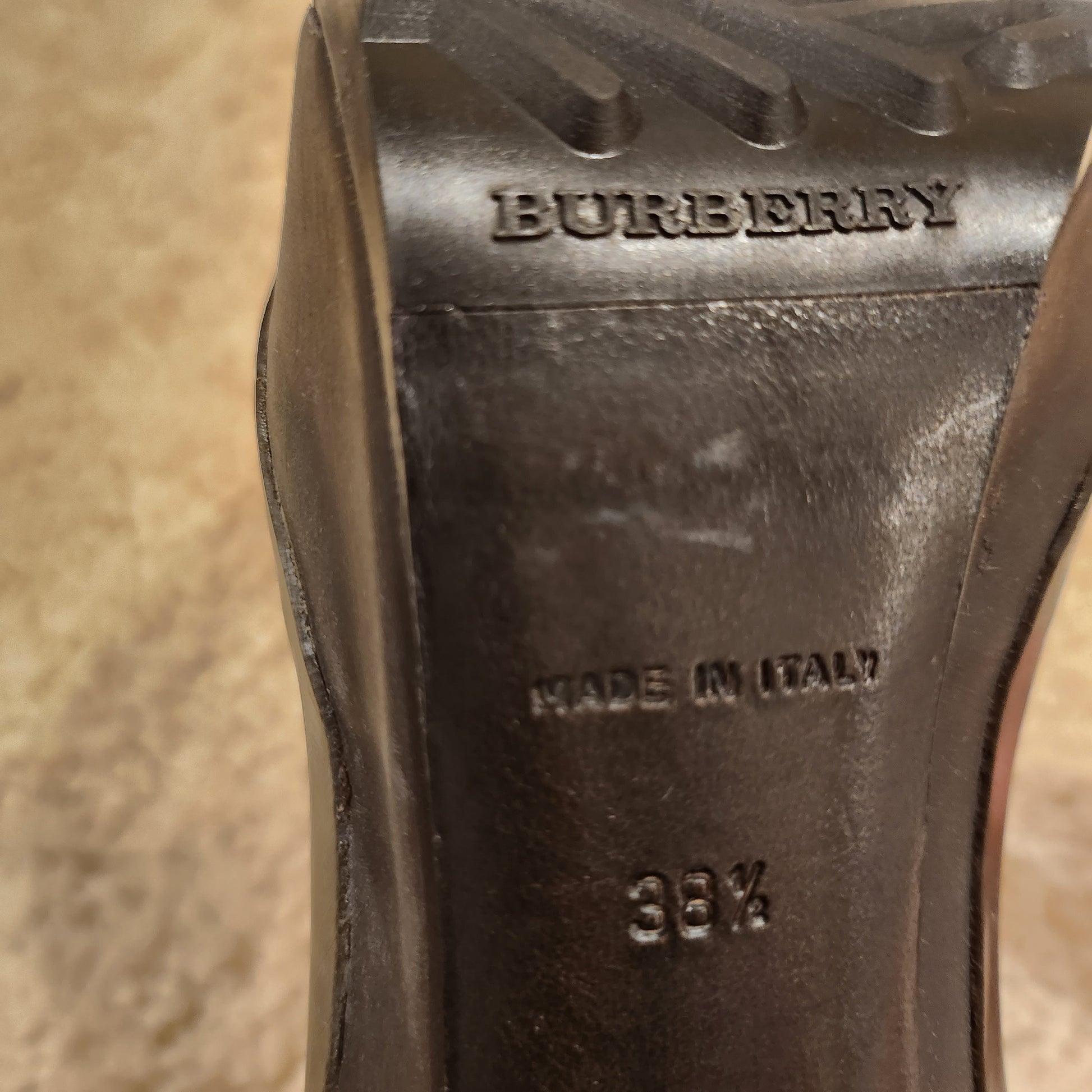 Burberry rubber sole high heel  image 3
