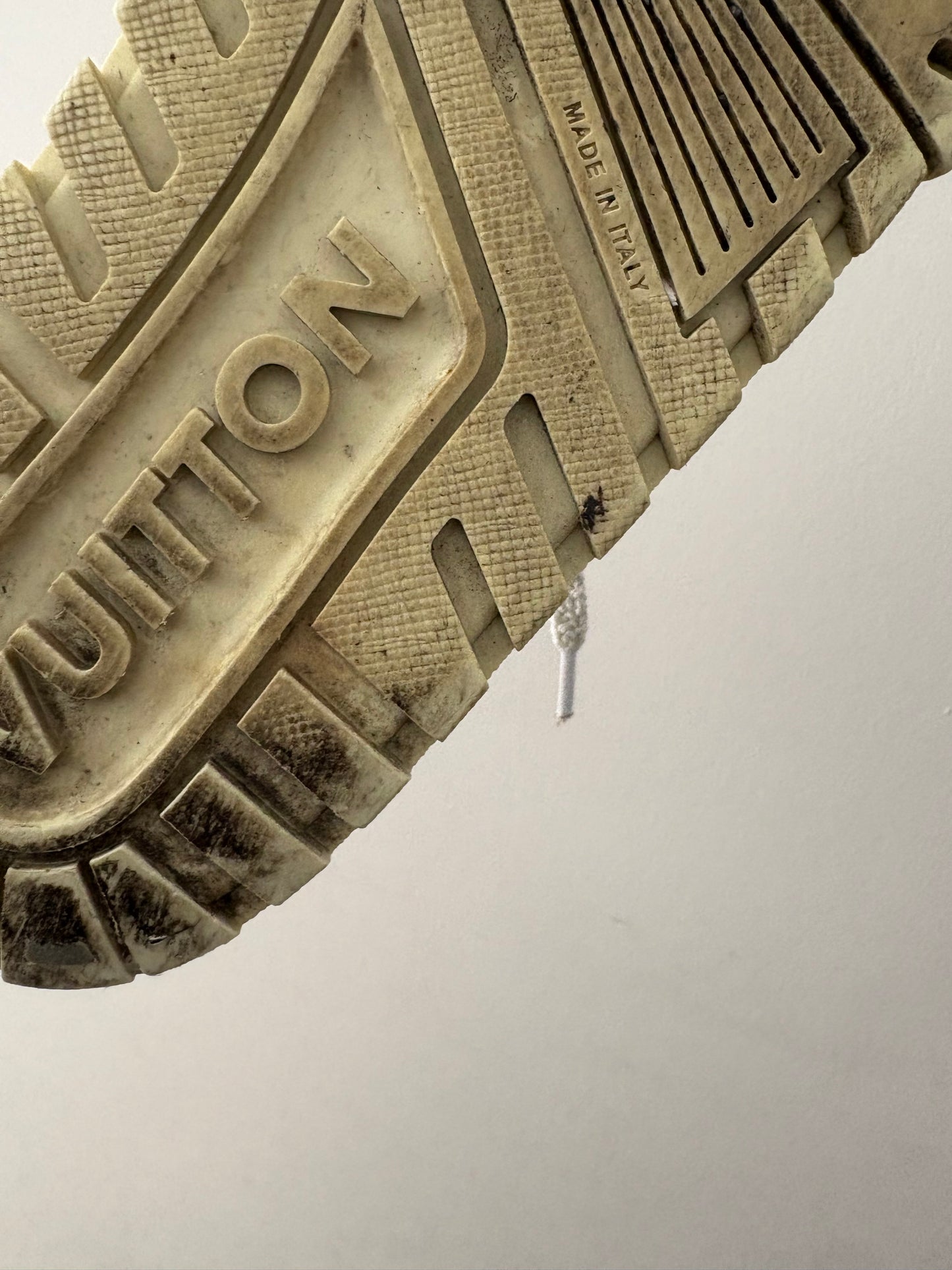 RARE Louis Vuitton LV Trainer Sneakers – White – Size 38