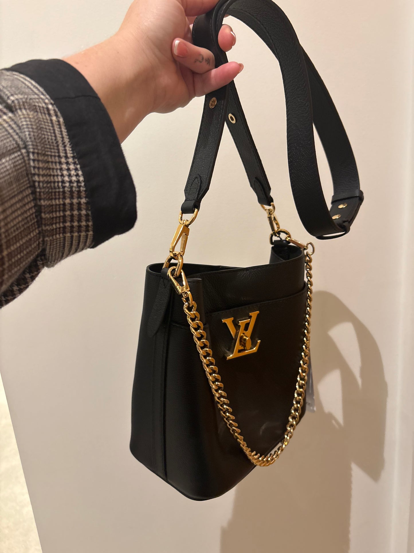 Lock and walk Lock me-  Louis Vuitton