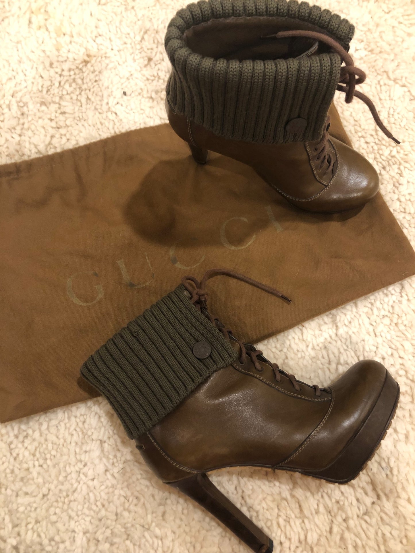 Gucci olive boots  image 0