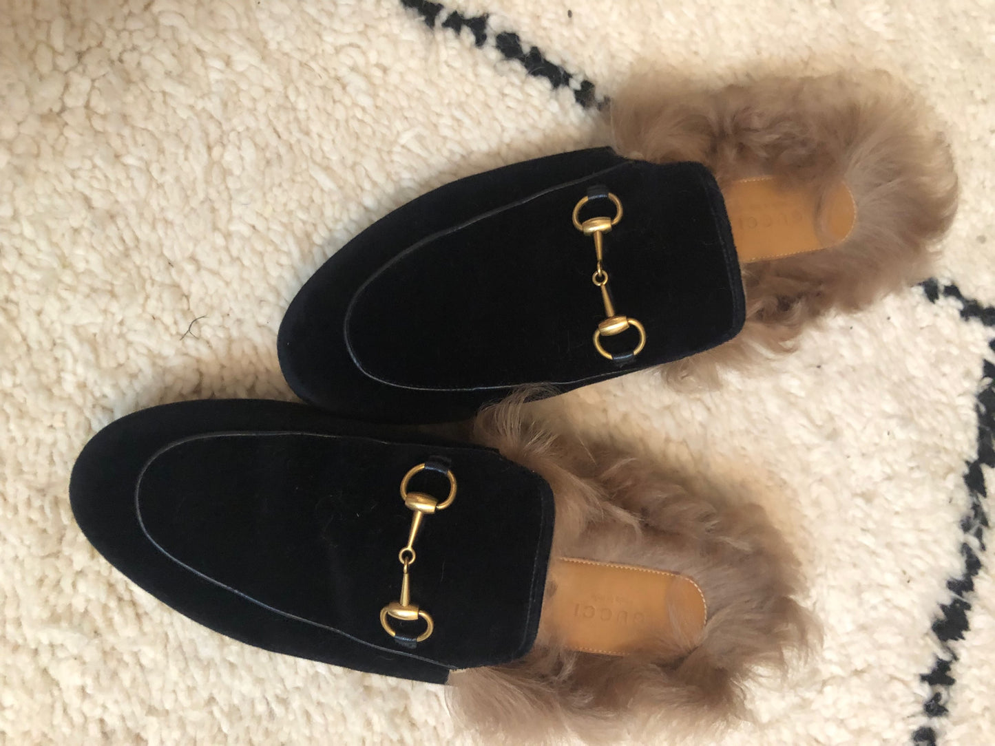 Gucci slides  image 0