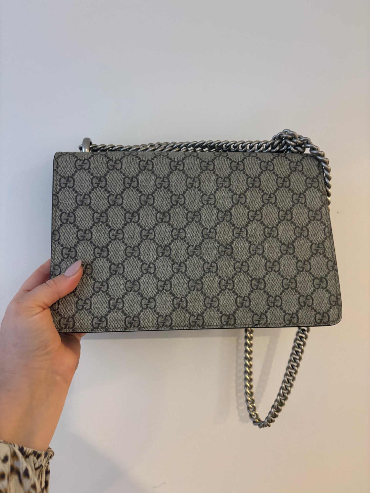 Gucci Dionysus GG Supreme Shoulder Bag – Medium