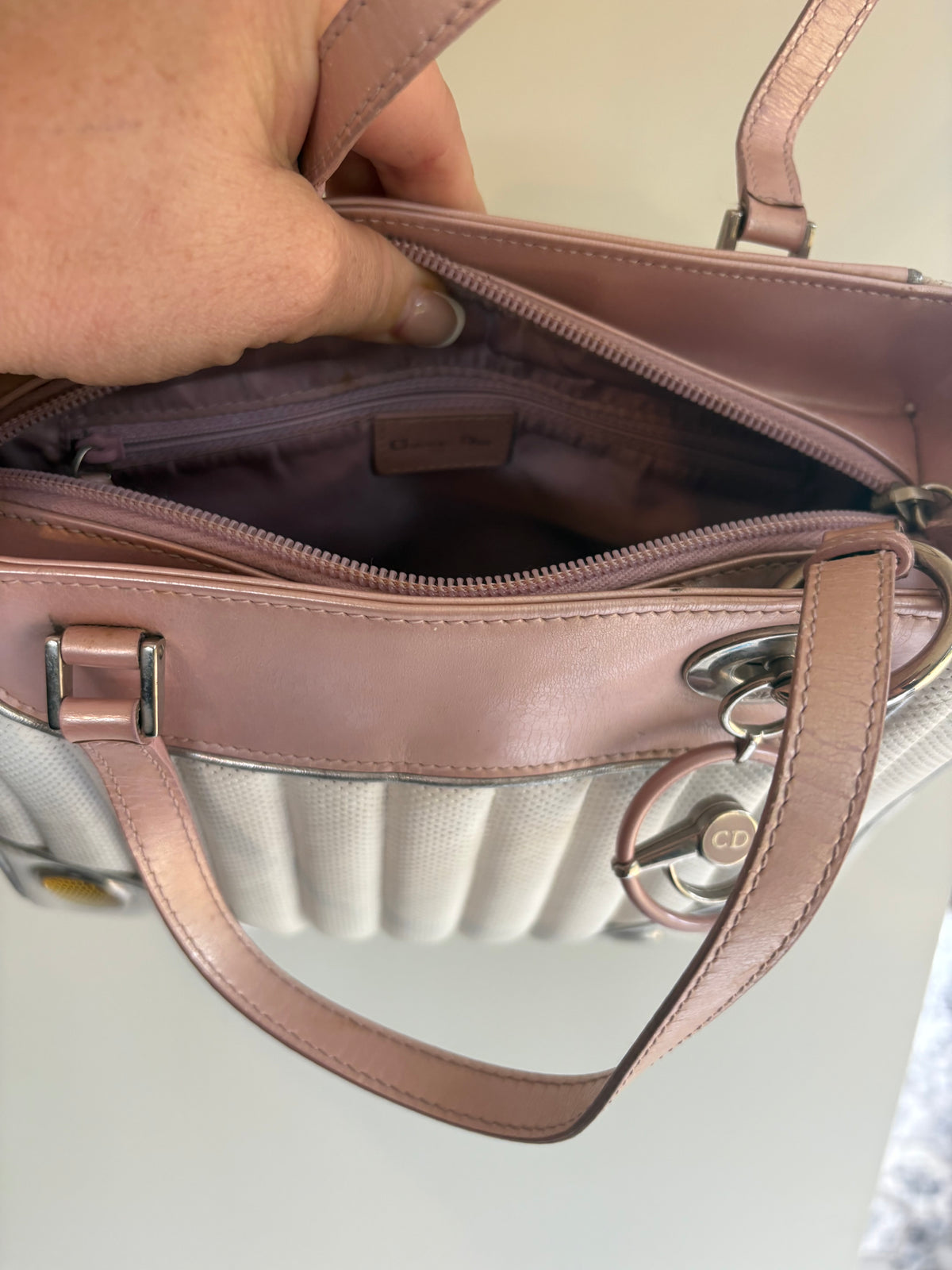 CHRISTIAN DIOR Limited Edition Dior Car Handbag – Pink & Silver