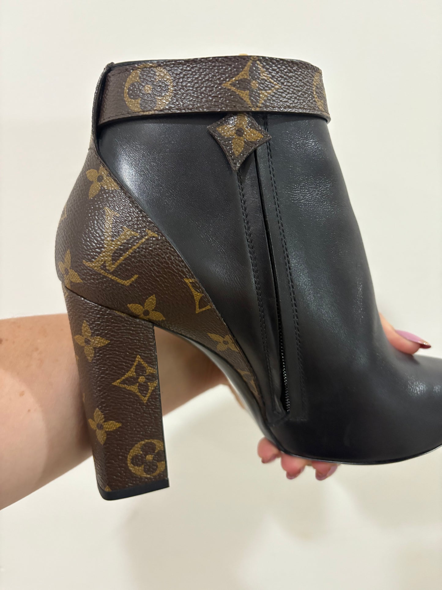 Louis Vuitton Star Trail Monogram Ankle Boots – Size 38