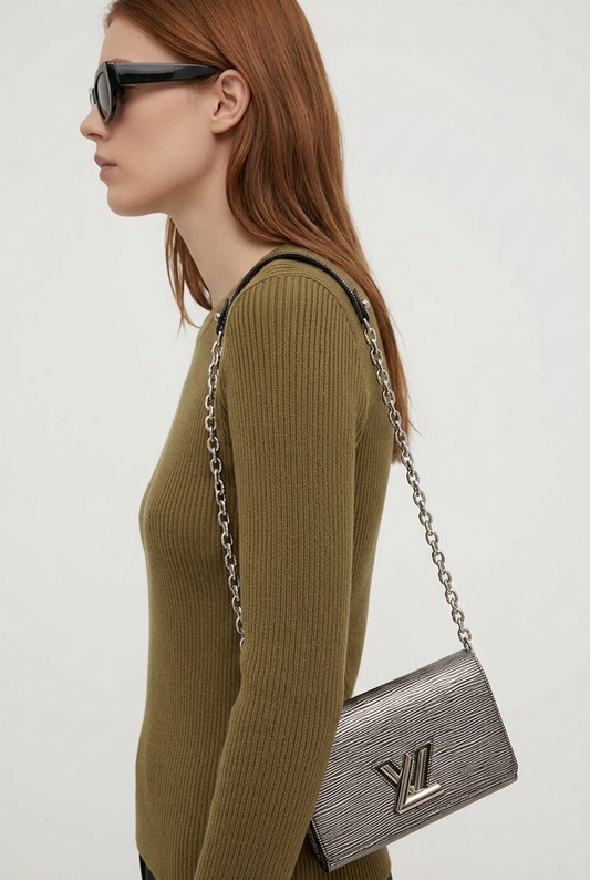 LOUIS VUITTON TWIST CHAIN WALLET — ANTHRACITE NACRE EPI LEATHER