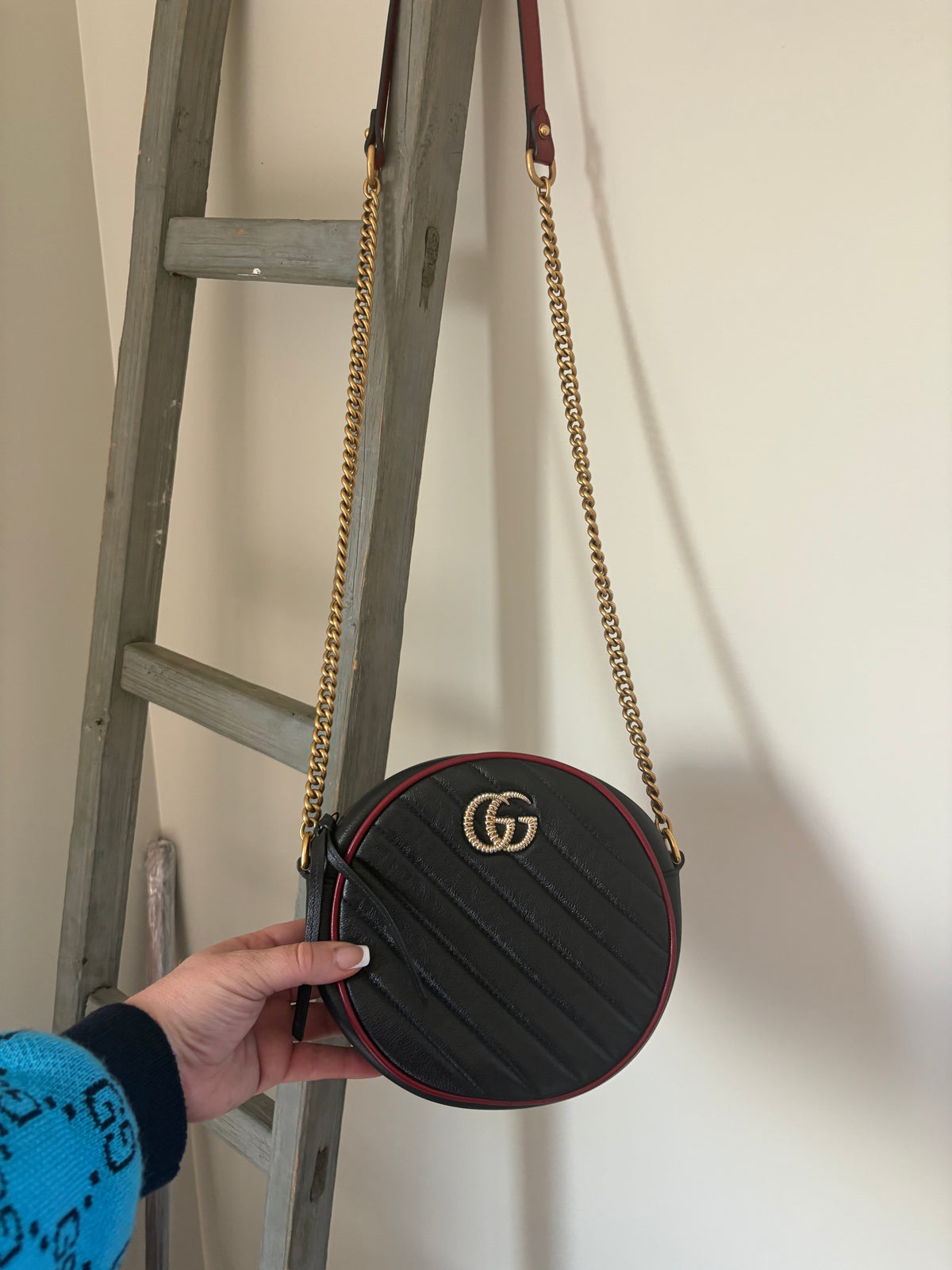 GUCCI GG Marmont Round Mini Shoulder Bag – Black