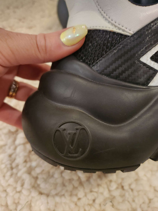 Archlight Louis Vuitton Black Sneakers  image 1