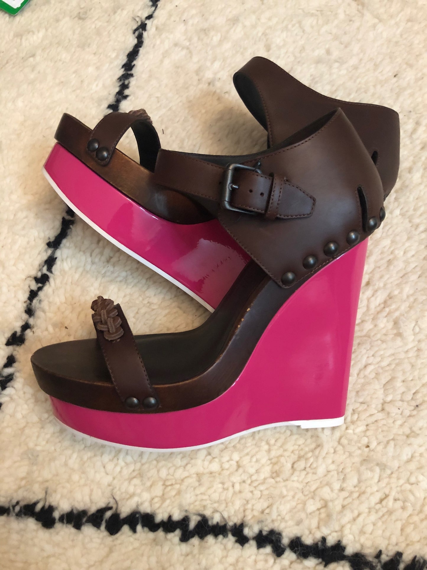 Bottega vaneta wooden sole heels like new  image 0