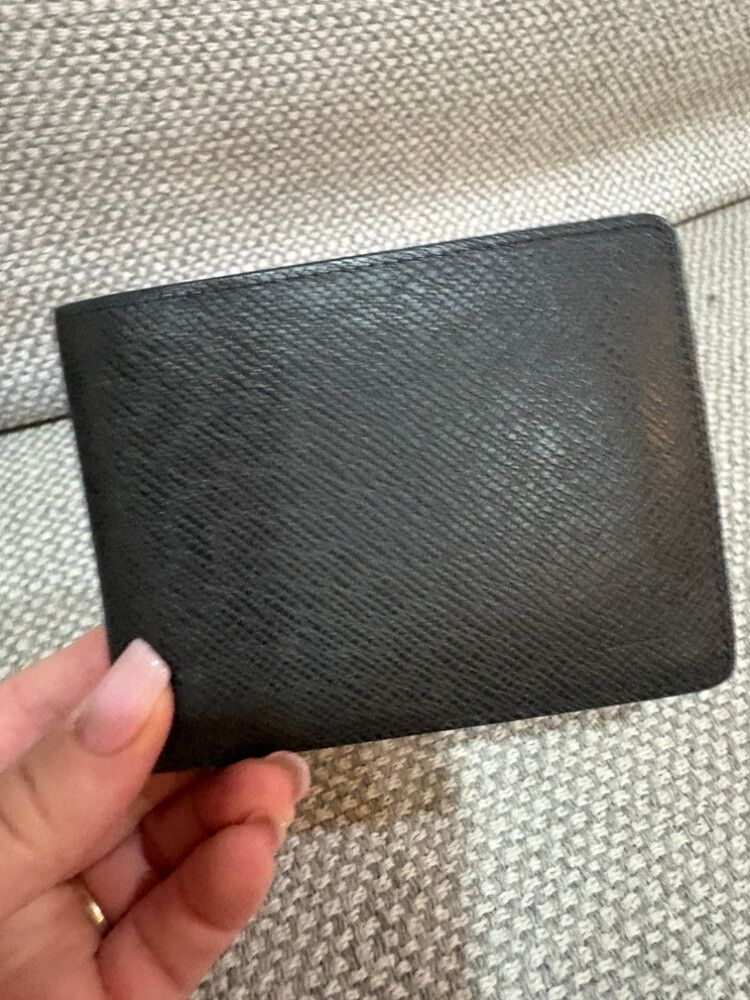 ?? Louis Vuitton Multiple Wallet – Black Taiga Leather (Made in France)