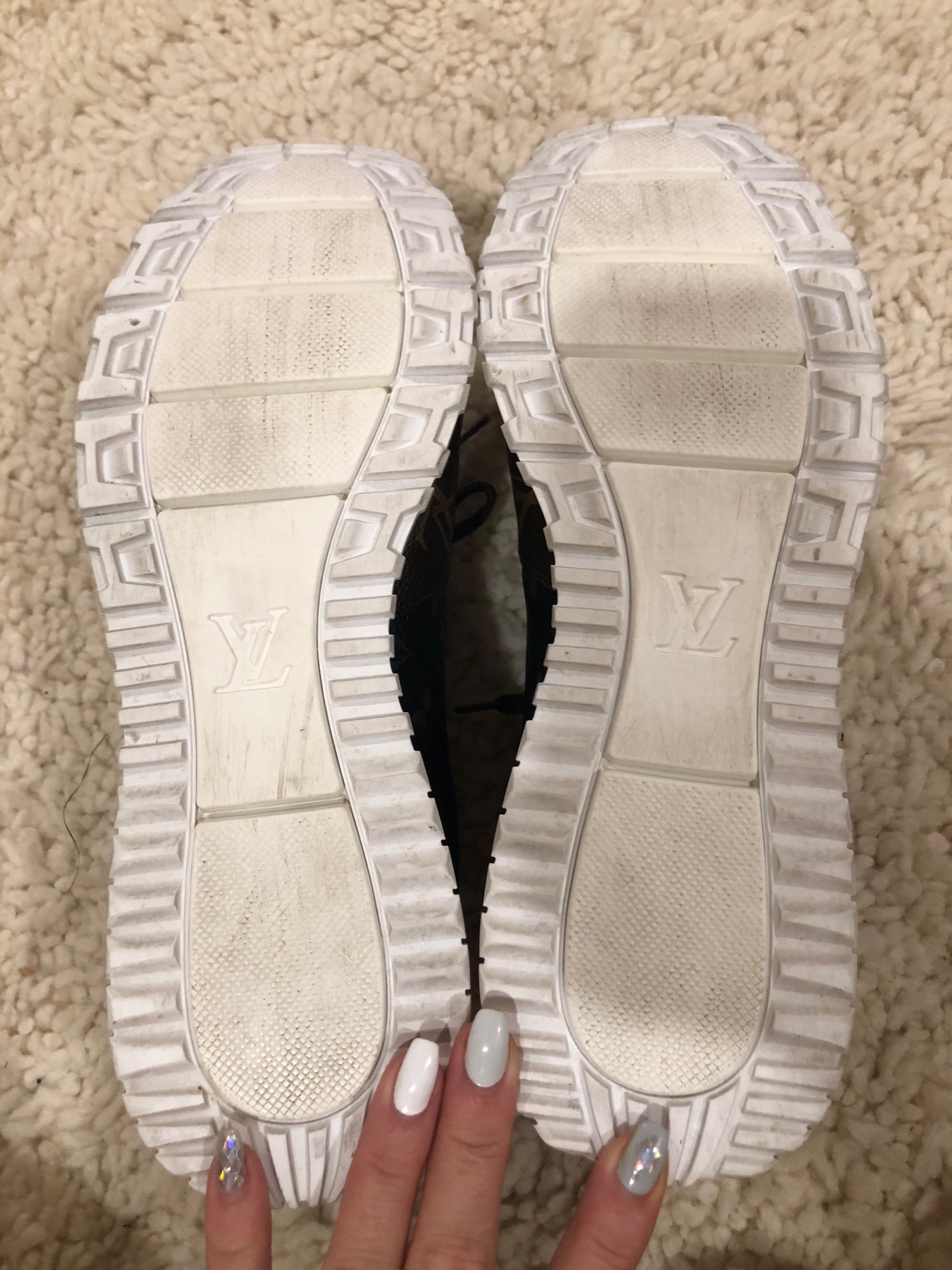 Louis Vuitton Sneakers  image 6